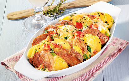 Запеканка со свиной вырезкой и картофелем