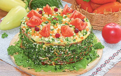 Печеночный торт с помидорами и картофелем