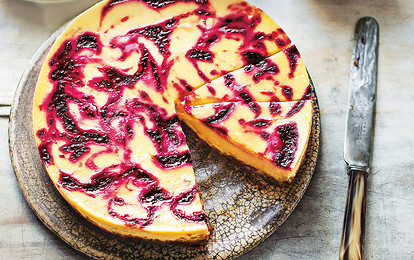 Чизкейк с ежевикой