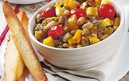 Тушеные овощи с чесноком