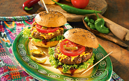 Гамбургер с котлетой-гриль и сыром