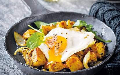 Как приготовить молодую картошку: 4 рецепта на каждый день