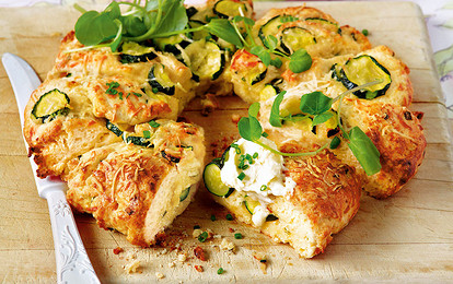 Рулет с цукини и сыром
