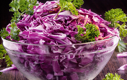 Рецепты с красной капустой: голубцы и пикантный суп