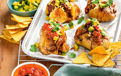 Картофель, запеченный с овощами