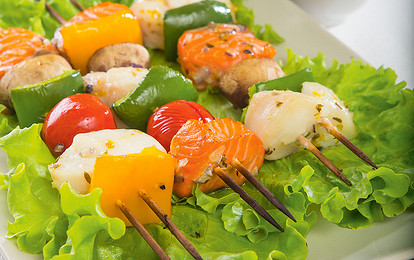 Рыба на шпажках