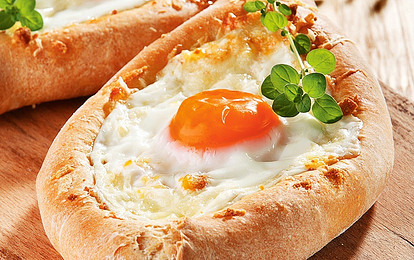 Хачапури по-аджарски