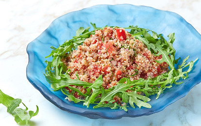 Рецепт от шефа: салат с киноа и рукколой