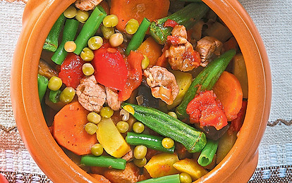 И первое, и второе: рецепт гювеч со свининой