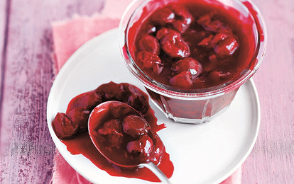 Вишневое варенье с шоколадом