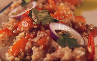 Видеорецепт от шефа: севиче из дорадо с киноа