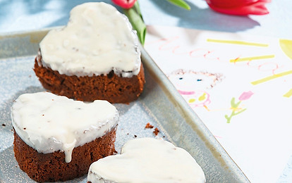 Рецепт из детства: кексы с глазурью