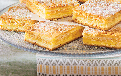 Яблочный пирог под воздушным безе