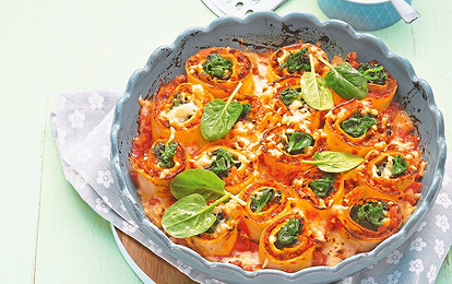 Низкокалорийный ужин: рецепт запеканки со шпинатом и томатами