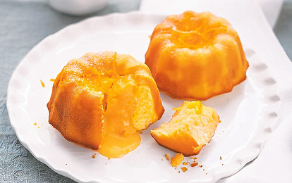 Солнечная выпечка: рецепт кексиков с соусом