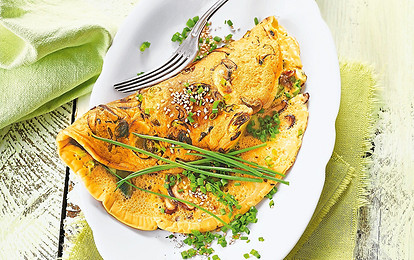 Завтрак, который поможет проснуться: рецепт омлета с грибами и имбирем