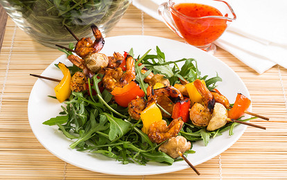 Шашлык из креветок и шампиньонов