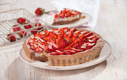 Творожный пирог с клубникой