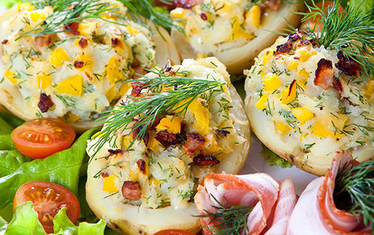 Фаршированный картофель с желтым перцем