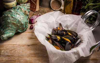 Рецепт от шефа: мидии в соусе из петрушки и имбиря 