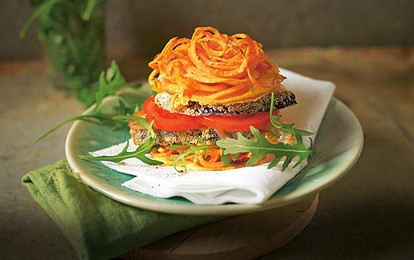 Горячая закуска из баклажанов и картофеля