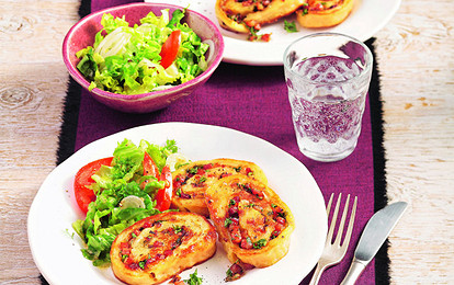 Рулетики с беконом