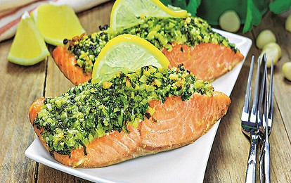 Лосось с травами и лимоном