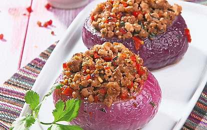 Луковые «гнездышки» с бараниной