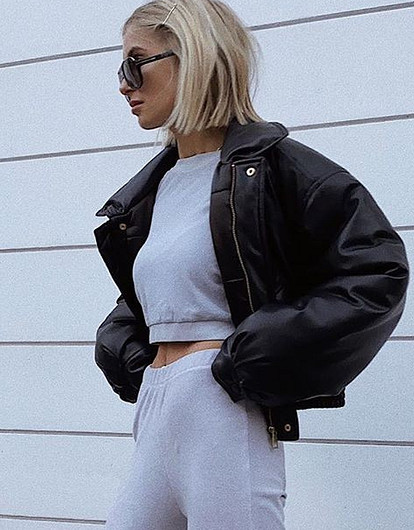 За пределами спортзала: как носить спортивный костюм девушке, чтобы быть в тренде (32 актуальных образа)