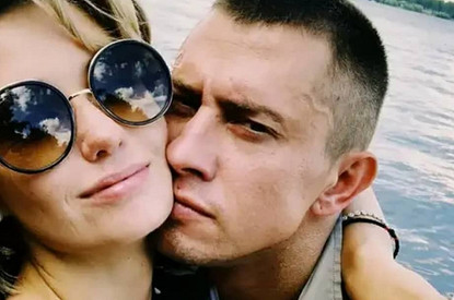 СМИ: Павел Прилучный изменял Муцениеце сразу с двумя актрисами
