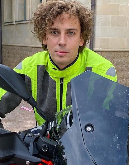 Максим Галкин похвастался новым спортивным мотоциклом (видео)