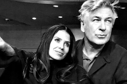 Перенесшая два выкидыша жена Алека Болдуина поделилась «беременным» фото