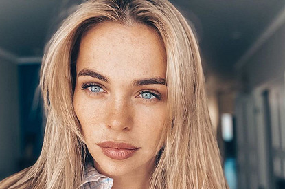 «Он не хотел детей»: Анна Хилькевич рассказала о неудачном первом браке и пластике груди