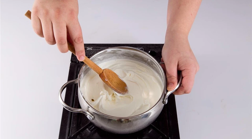 Мороженое со сливочно-вишневым вкусом - фото шага 3