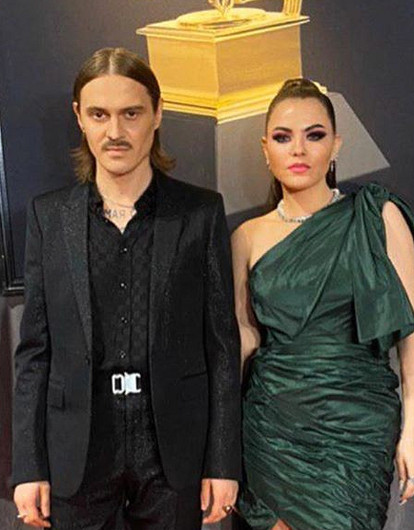 Солистку Little Big Соню Таюрскую обвинили в разводе Ильи Прусикина