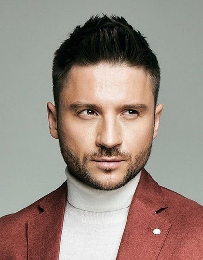 «Сбросил весь жирок»: Сергей Лазарев похудел на 12 кг