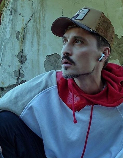 Дима Билан поэкспериментировал с имиджем после выписки из больницы