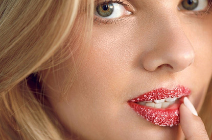 Как сделать скраб для губ самой: 10 рецептов, не уступающих магазинным