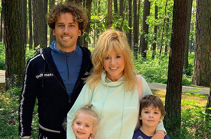 «Вот оно, счастье»: Максим Галкин показал, как Пугачева поздравила двойняшек с днем рождения (видео)