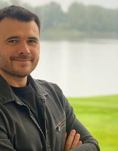 СМИ: Эмин Агаларов сделал предложение дочери замминистра обороны Азербайджана