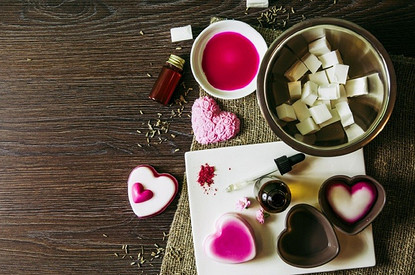 9 оригинальных способов, как сделать мыло в домашних условиях из обмылков