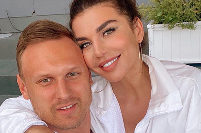 Анна Седокова показала откровенную свадебную фотосессию с Янисом Тиммой