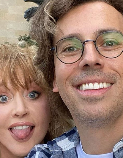 Алла Пугачева призналась в любви Галкину с помощью песни (видео)