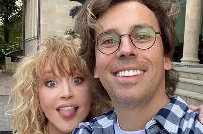 Алла Пугачева призналась в любви Галкину с помощью песни (видео)