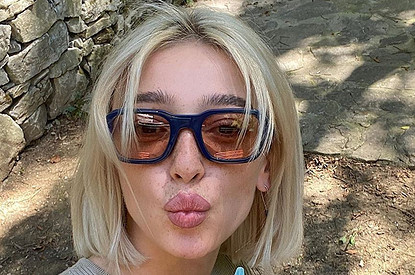 На Настю Ивлееву завели дело из-за незаконной рекламы алкоголя