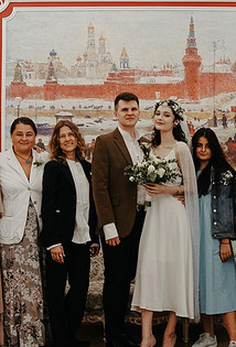 Дочь Любови Толкалиной и Егора Кончаловского показала первые фото со своей свадьбы