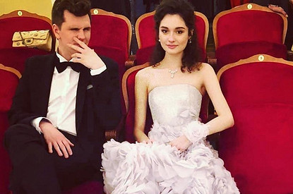 Дочь Любови Толкалиной и Егора Кончаловского показала первые фото со своей свадьбы