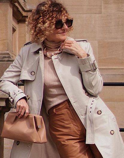 7 вещей, которые помогут выглядеть моложе женщинам 50+