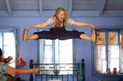 Лишь бы он не видел: 5 вещей, которые не должна делать при мужчине женщина в возрасте