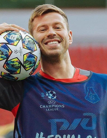 «Никто не прячется»: пиар-агент Смолова рассказала о его романе с внучкой Ельцина